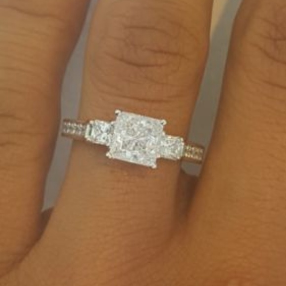 1ct Engagement Ring Real 14K White Gold 3 stones - Picture 7 of 9